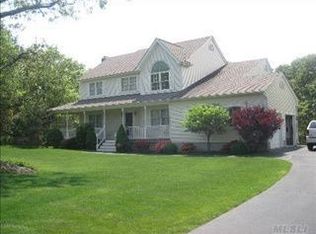 73 Jean Ct, Riverhead, NY 11901