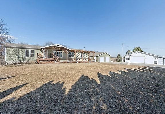 3rd image of 735 Diamond Trail Rd