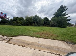 8539 E State St, Rockford, IL 61108