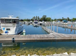 27 Boat Club Dr, Cheboygan, MI 49721
