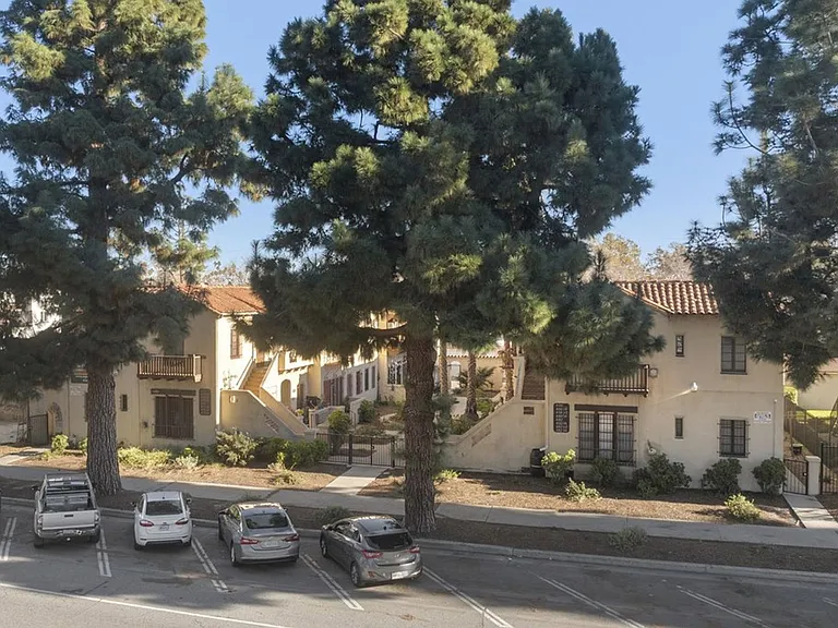 4172 Leimert Blvd #3/4A — Photo 16