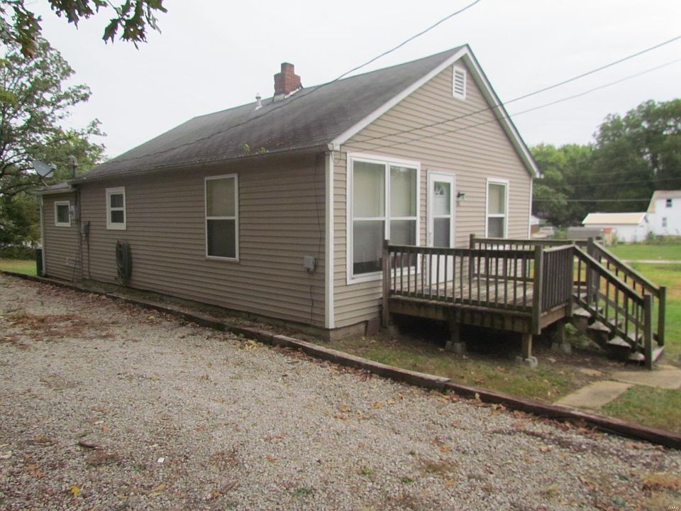 1st image of 805 School Ave