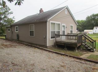 805 School Ave, Cuba, MO 65453