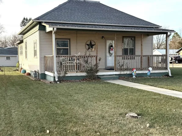 421 Denver St, Schuyler, NE 68661