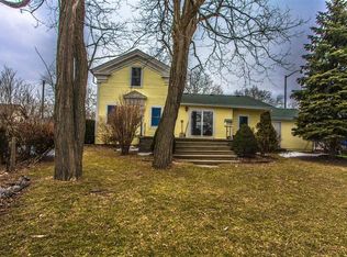 11637 N Shore Dr, Whitmore Lake, MI 48189