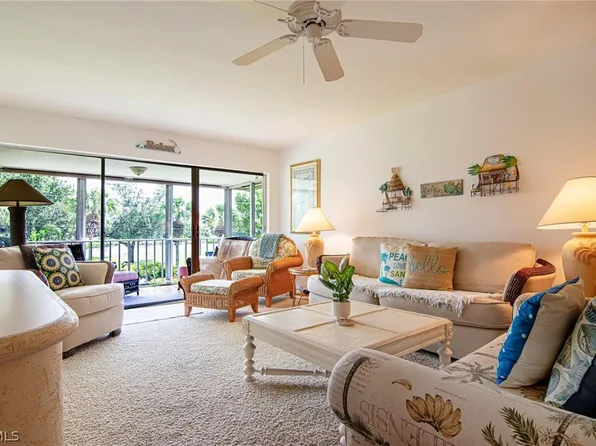 6725 Winkler Rd #203C, Fort Myers, FL 33919