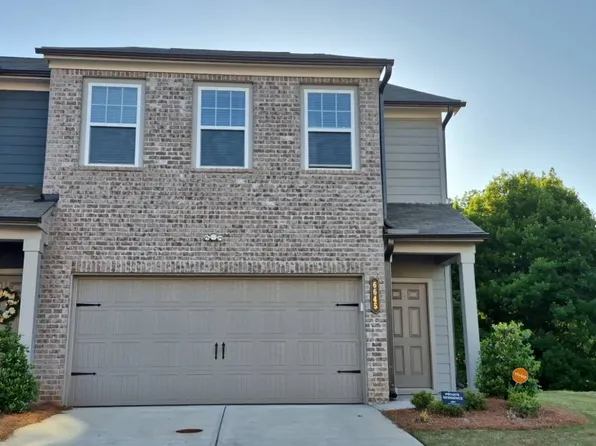 6645 Wyndale Dr, Douglasville, GA 30135