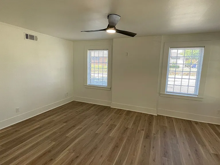 1720 N Grant St — Photo 7