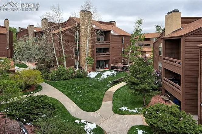 3 bed, 1.5 bath, 1232 sqft, $1,400 — Photo 1
