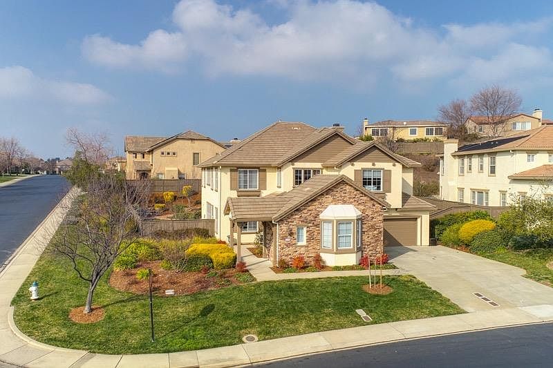 1st image of 6218 Edgehill Dr