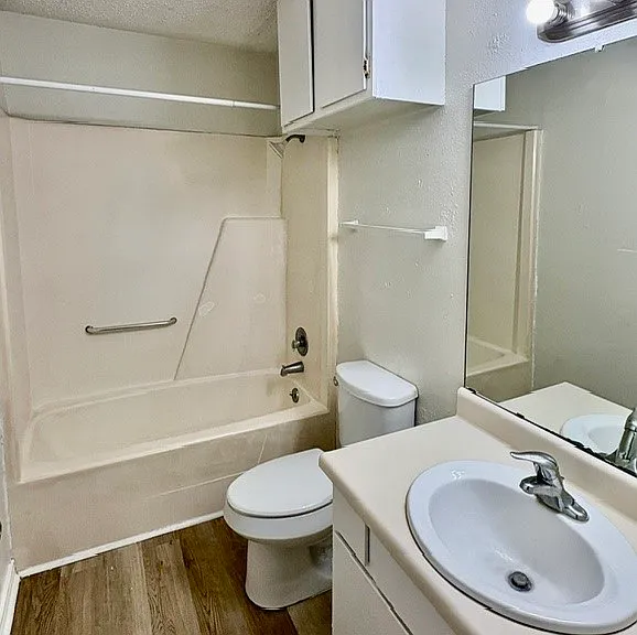 4217 Five Points Rd #2 — Photo 9