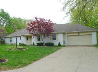 6523 NW Fairway Dr, Kansas City, MO 64152