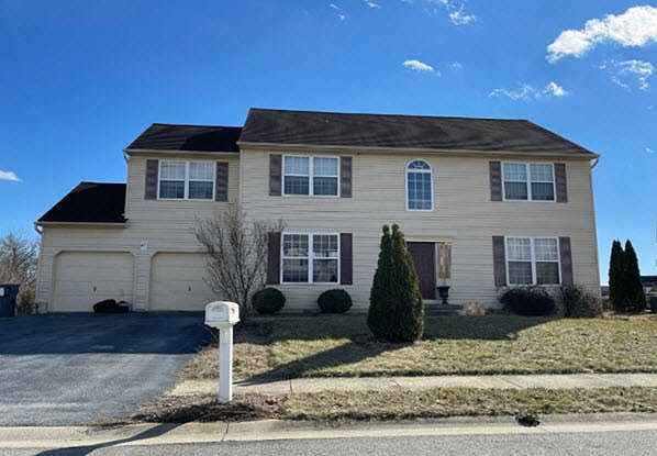 1st image of 230 Riverdale Ln