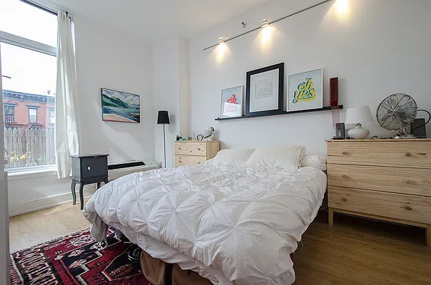 Rented by Brick&Mortar | media 37