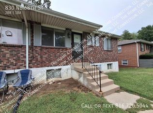 830 NE 68th St, Kansas City, MO 64118