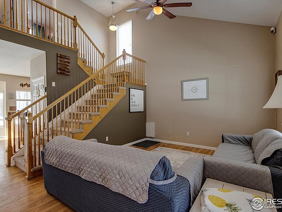 3rd image of 464 Heritage Ln