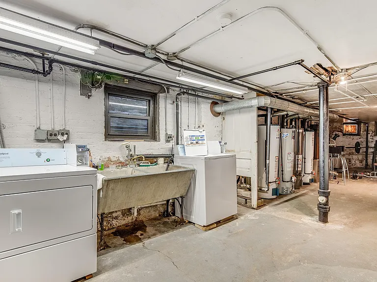 3233 S Union Ave #2 — Photo 6