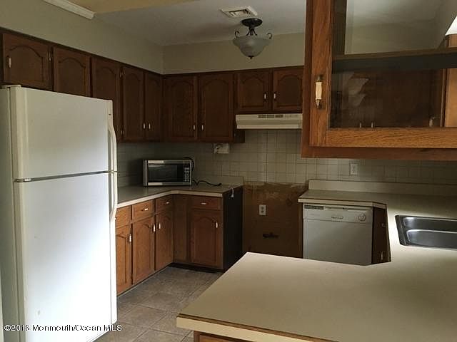 1st image of 130 Leitz Blvd