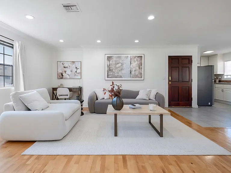 525 N Orange Dr #1/2 — Photo 6