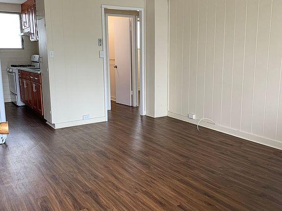 2nd image of 1715 Young St APT 6