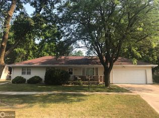 1715 E Lucas St, Algona, IA 50511