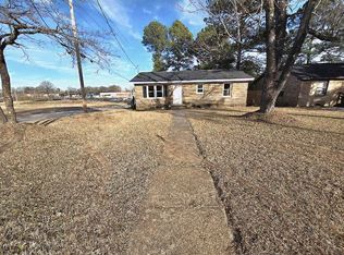 801 Crawford St S, Wilson, NC 27893