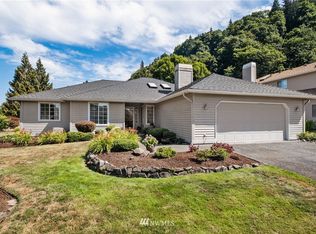 15604 158th Ave SE, Renton, WA 98058