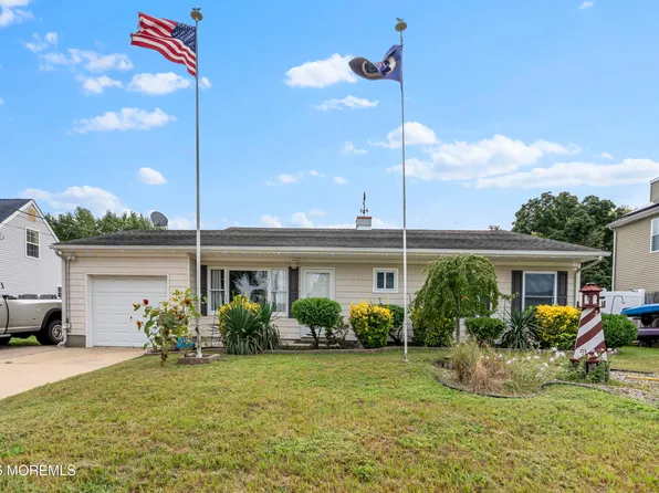 8 Creek Road, Port Monmouth, NJ 07758