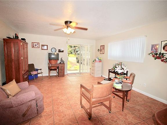 3rd image of 608 Alta Vista St