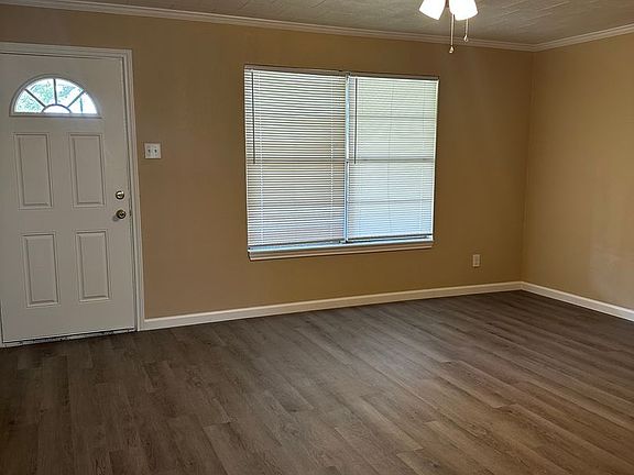 2nd image of 807 S 15th St