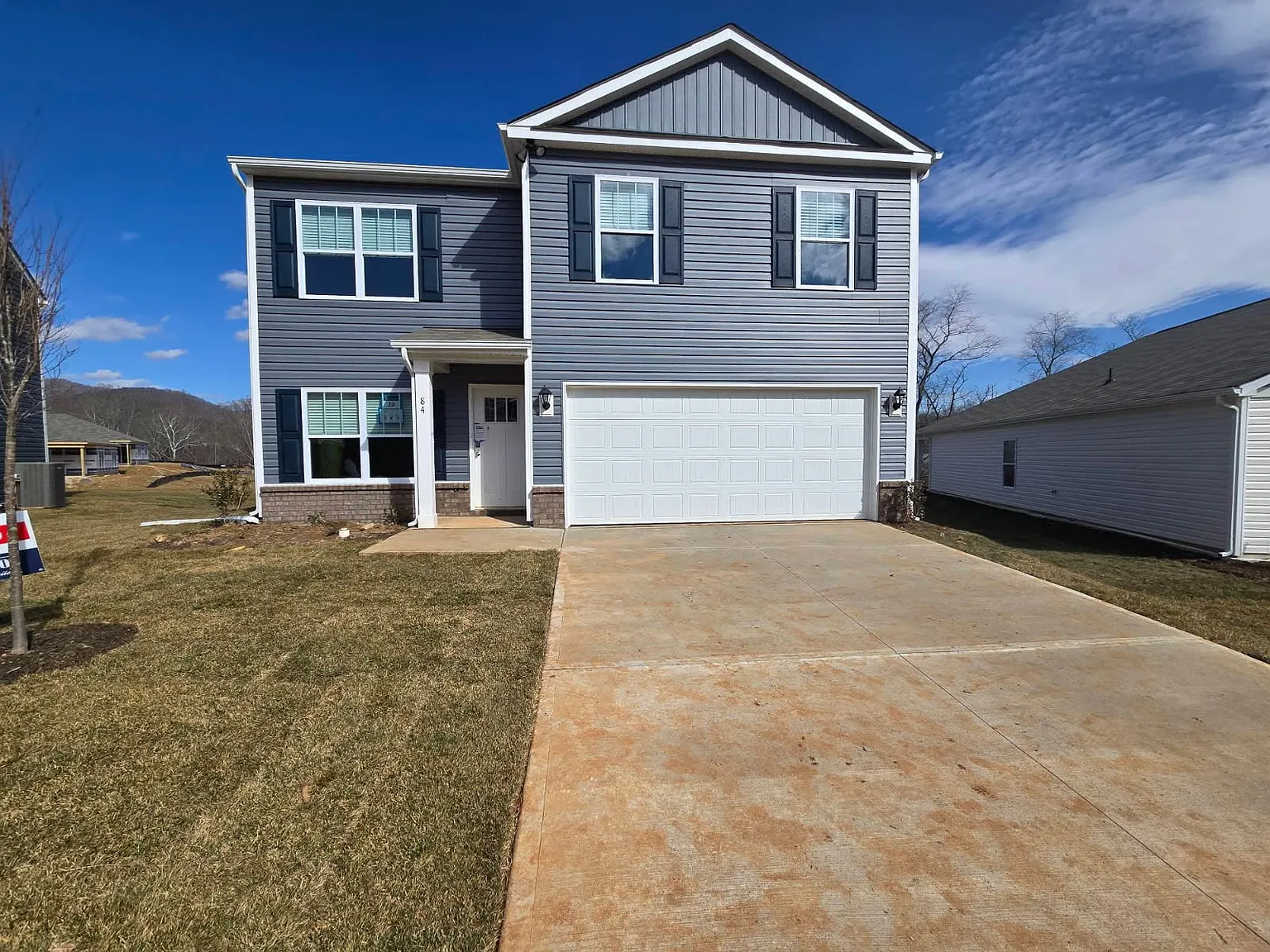 4 bed, 2073 sqft, $3,200 — Photo 1