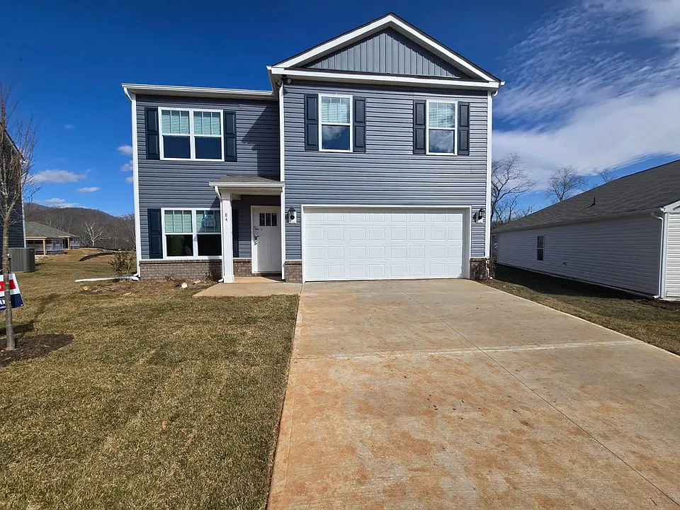 84 Madelyn Dr