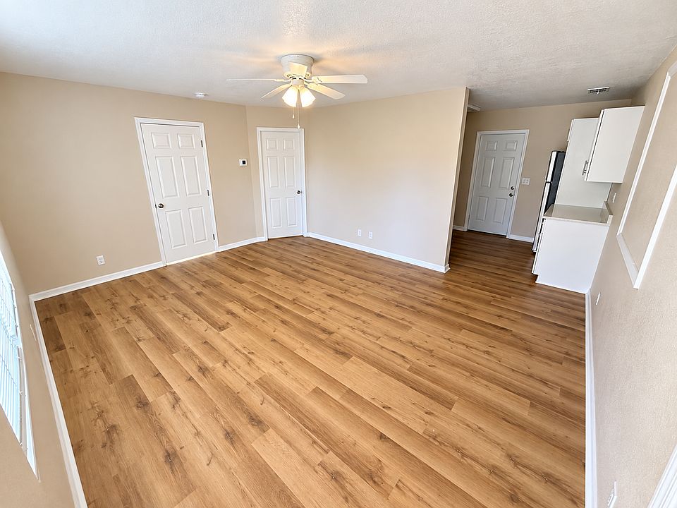 1st image of 840 N 8th St