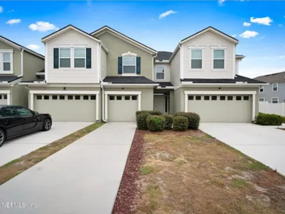 749 Grover Ln