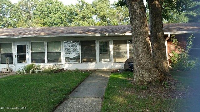 1st image of 471C Thornbury Ct