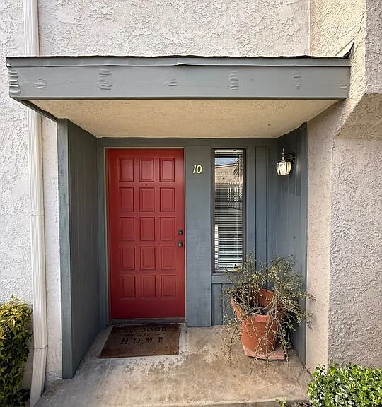 2809 Montrose Ave #10 — Photo 3
