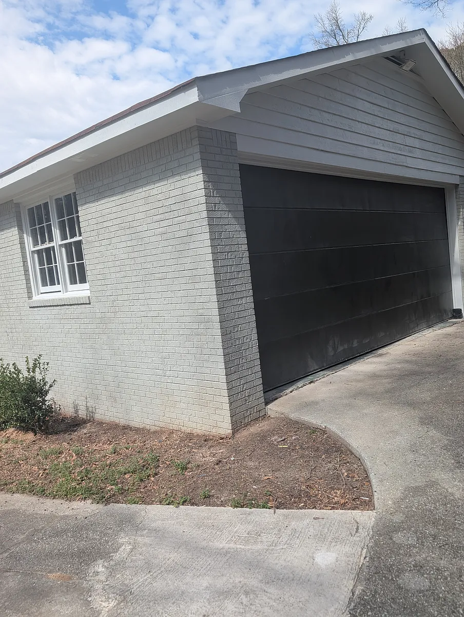 Building Photo - 7039 Chimney Ridge Dr
