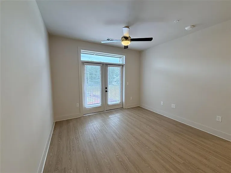 District on the Etowah Apartments — Photo 569