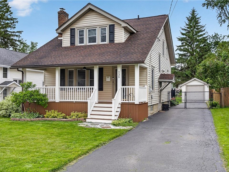 1st image of 235 Homecroft Rd