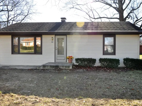 404 S Elm St, Saint Joseph, IL 61873