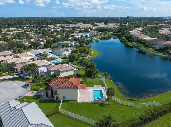 4697 SW 134th Ave, Miramar, FL 33027