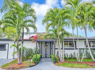 6401 SW 62nd Ter, South Miami, FL 33143