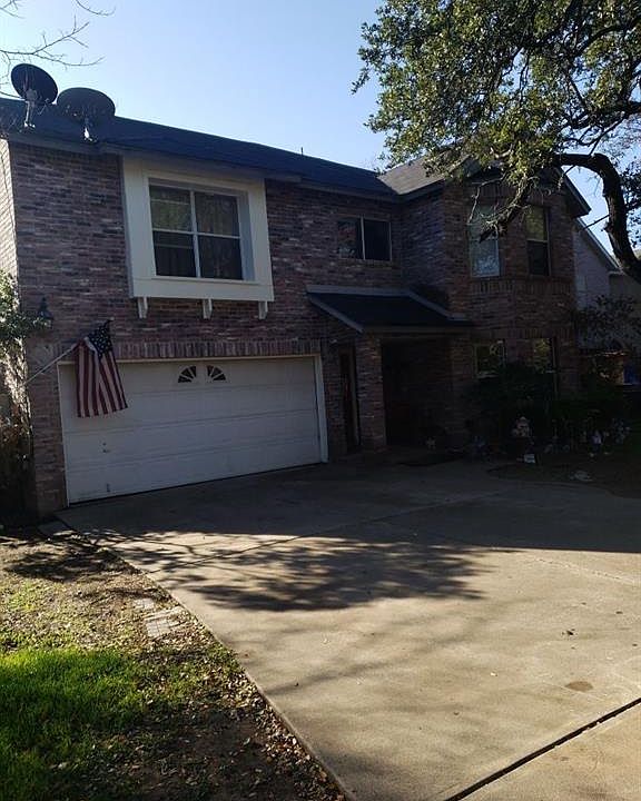 1st image of 902 Lodosa Dr