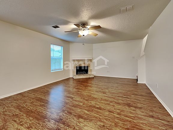5th image of 4105 Hunters Creek Dr