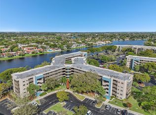 900 Colony Point Cir APT 408, Hollywood, FL 33026