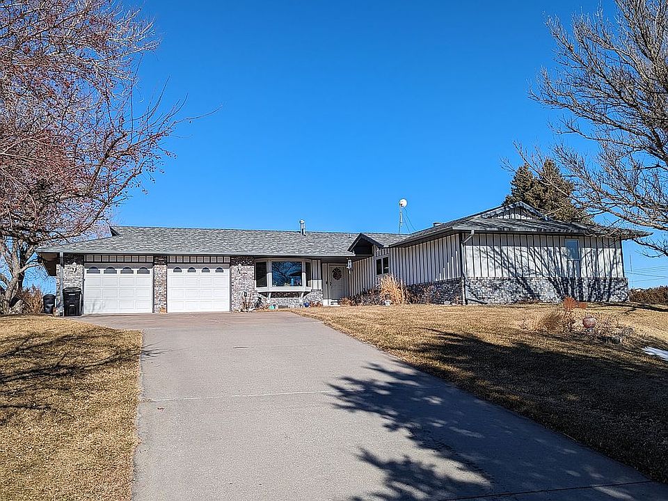 1st image of 1521 E Skyline Dr