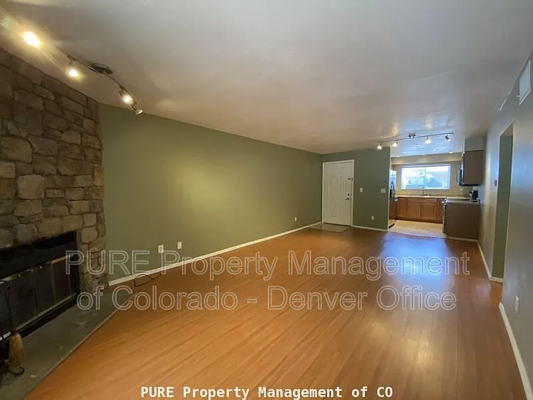 226 Wright St #105 — Photo 4