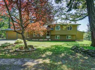 10312 S Comer Creek Dr, Molalla, OR 97038
