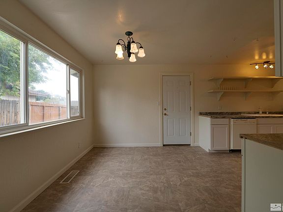 3rd image of 1411 Continental Dr