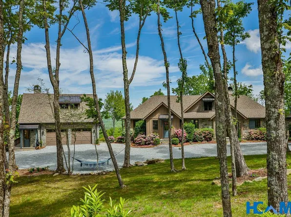 1696 Continental Drive, Sapphire, NC 28774